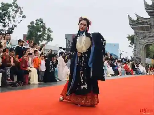 汉服走秀阵容搭配图(汉服女装)插图3