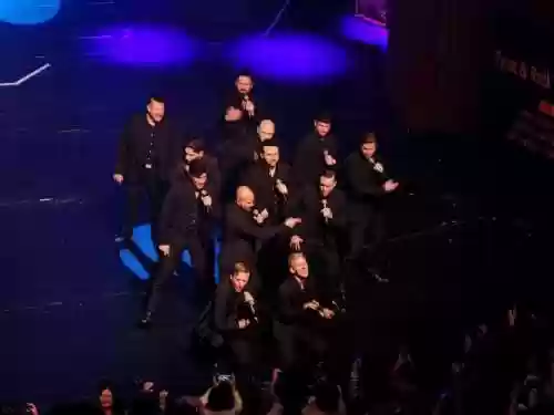 霸气男团阵容搭配插图1