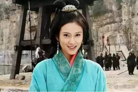 吕布小乔怎么搭配阵容，吕布小乔的爱情故事插图